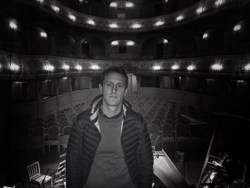 Im Theater